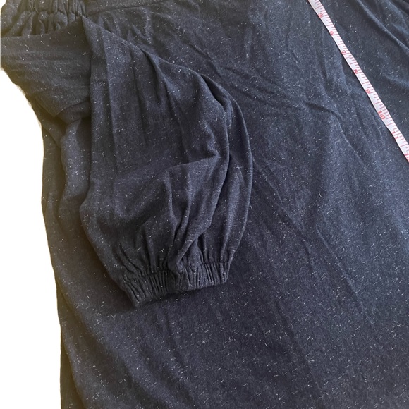 Super soft comfy off the shoulder blouse. - Picture 4 of 11